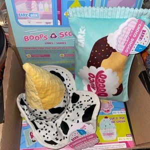 NWT! BARK & CO boops and scoops ice cream dog toys